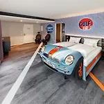V8 Motorworld Region Stuttgart