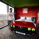 V8 Motorworld Region Stuttgart Μπέμπλινγκεν