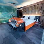 V8 Motorworld Region Stuttgart 호텔