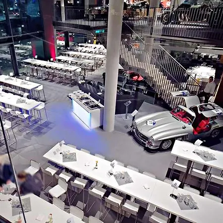 V8 Motorworld Region Stuttgart بوبلنغ
