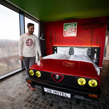 V8 Motorworld Region Stuttgart Μπέμπλινγκεν