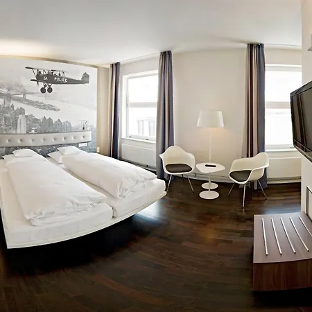 Hotel V8 Motorworld Region Stuttgart