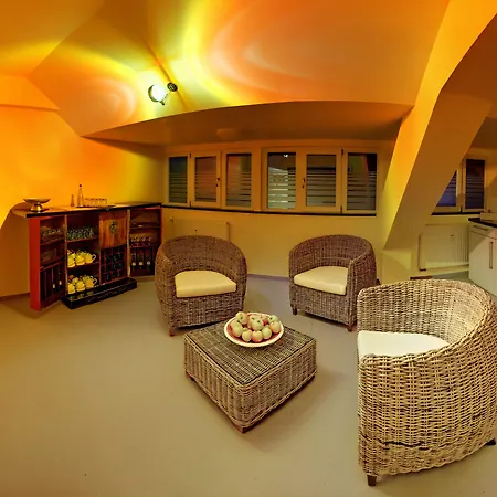 V8 Motorworld Region Stuttgart Hotel 4*