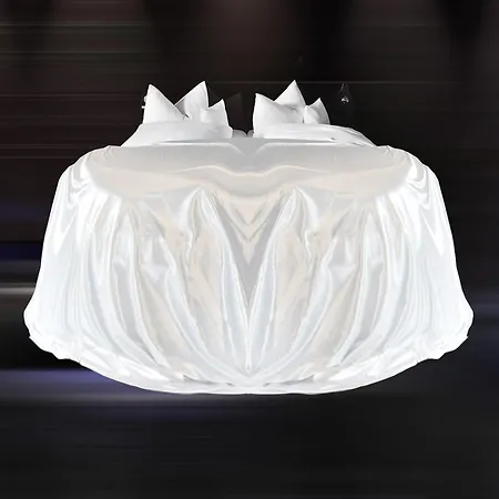 V8 Motorworld Region Stuttgart 4*