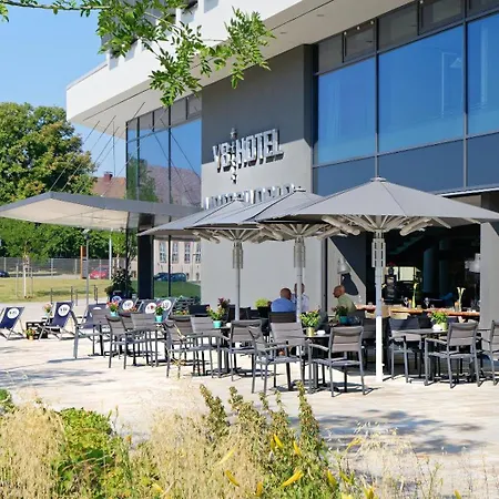 V8 Motorworld Region Stuttgart Hotel