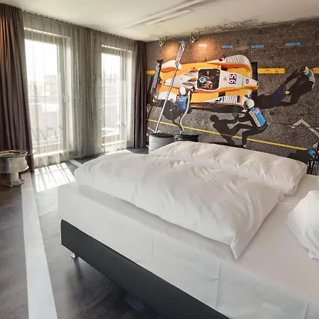 V8 Motorworld Region Stuttgart Hotel Böblingen