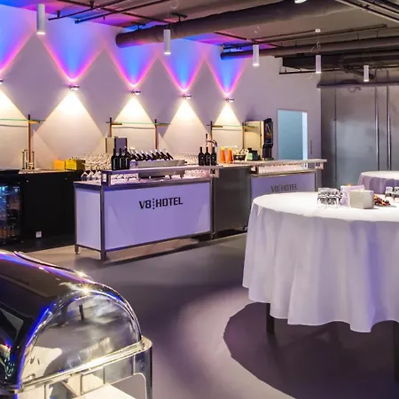 V8 Motorworld Region Stuttgart Отель 4*