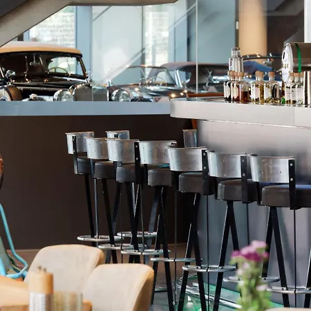 V8 Motorworld Region Stuttgart 4*