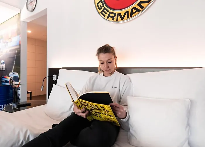 Hotel V8 Motorworld Region Stuttgart 4*