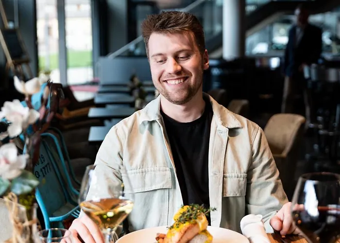 V8 Motorworld Region Stuttgart 4*